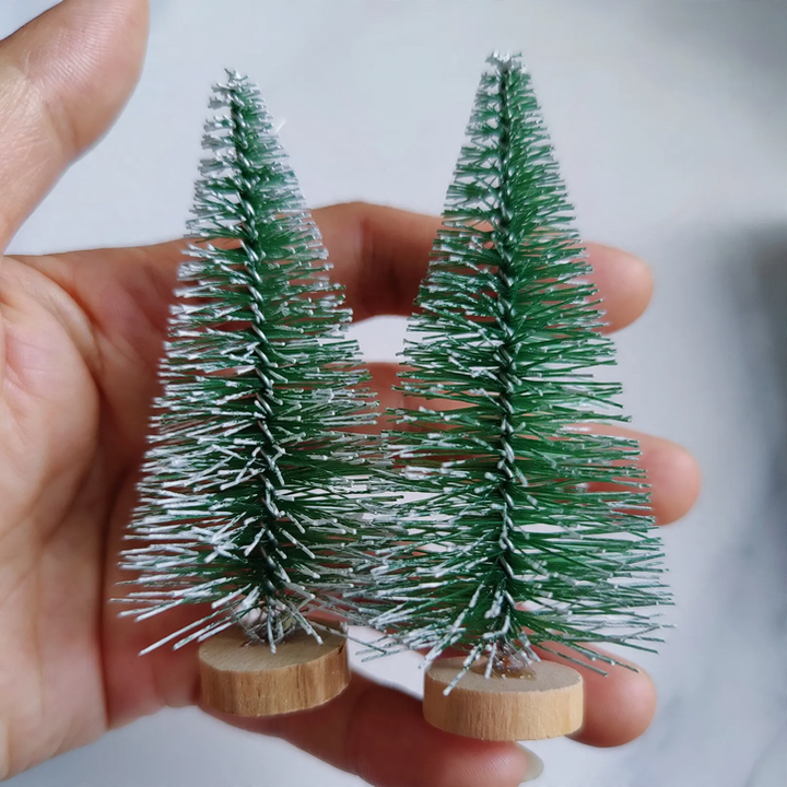 Mini Christmas tree for table decoration