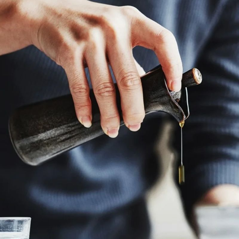 LuxeFlow – Ceramic Jug with Elegant Scandinavian Style | Stornfield