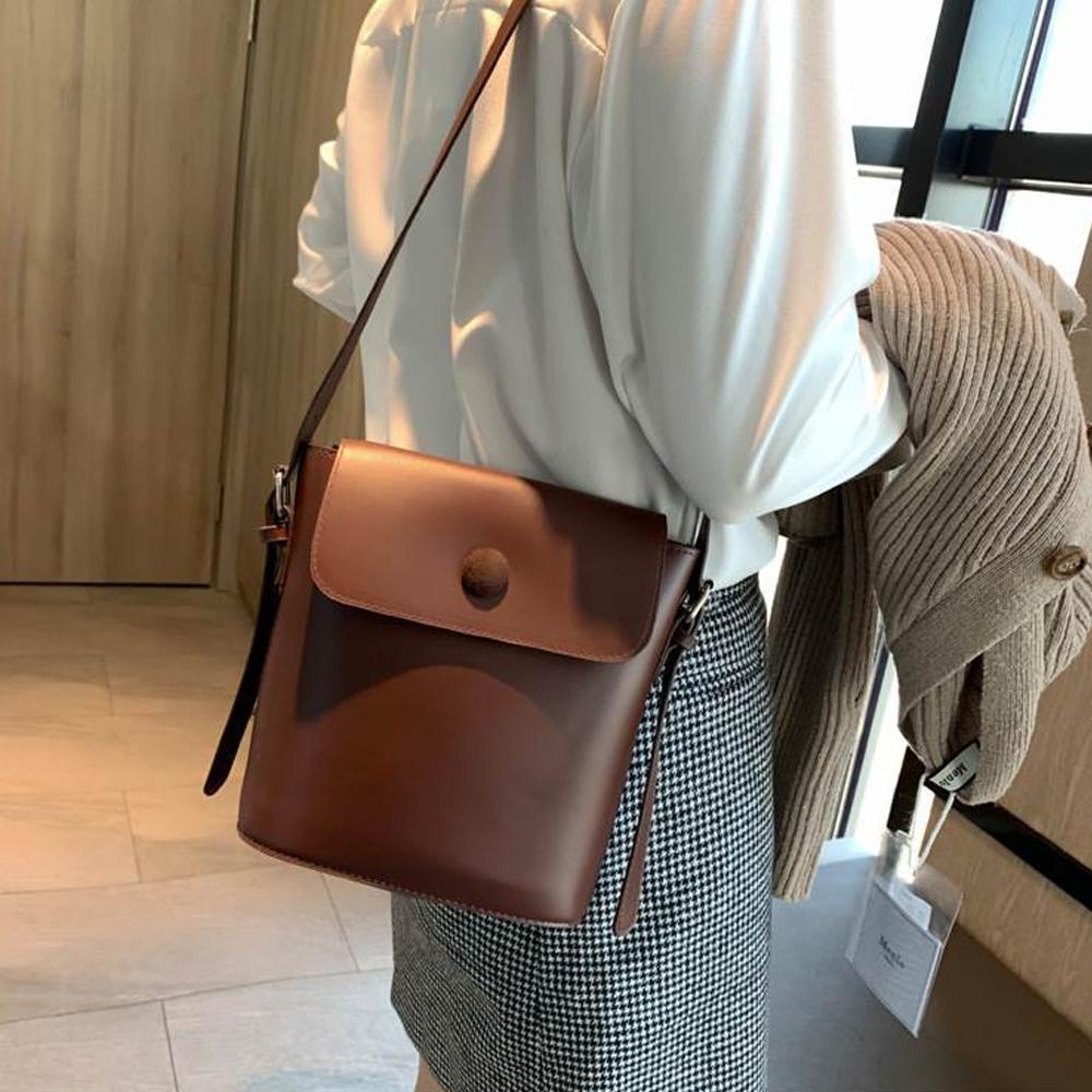Drawstring bag made of PU | Stornfield