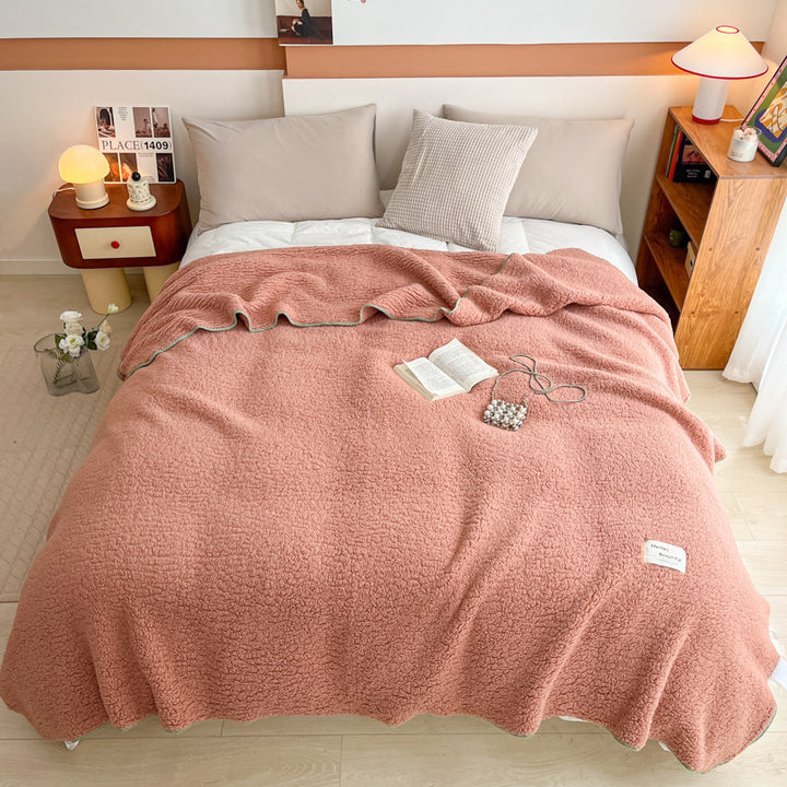 Double-sided lamb fleece blanket with bubble structure