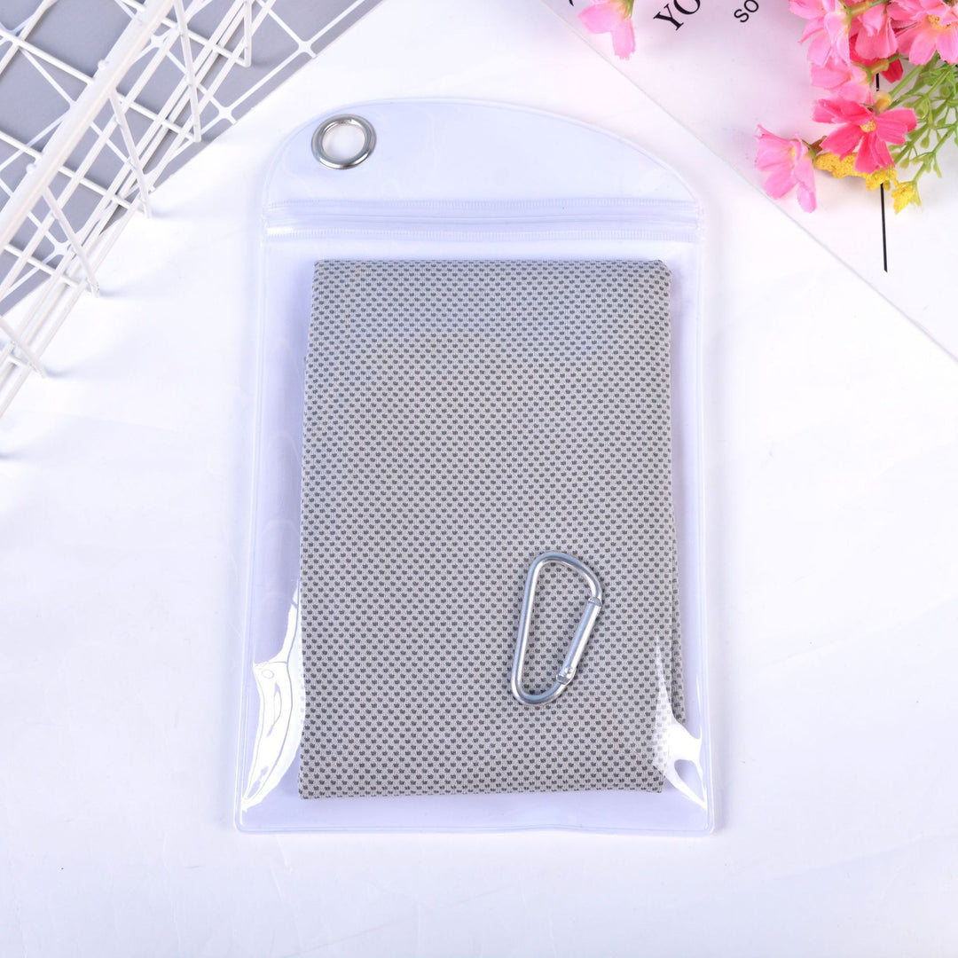 Women breathable storage bag with carabiner Stornfield