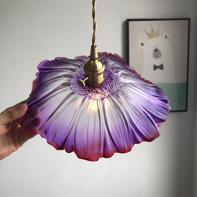 Elegant Shell-Shaped Pendant Light Fixture