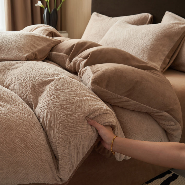 Winter Bedding Set, Milk Fiber Fleece, Geometric Pattern