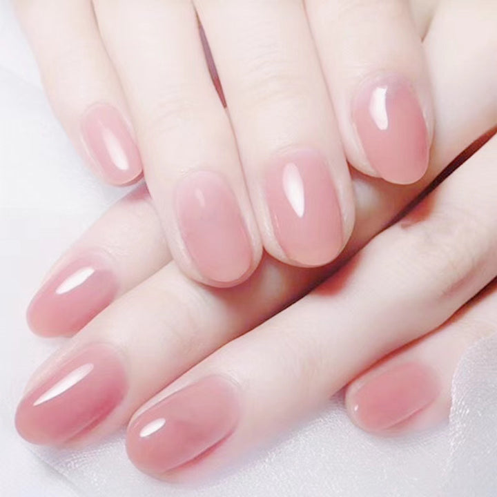 Elegant artificial nails in a natural look Stornfield