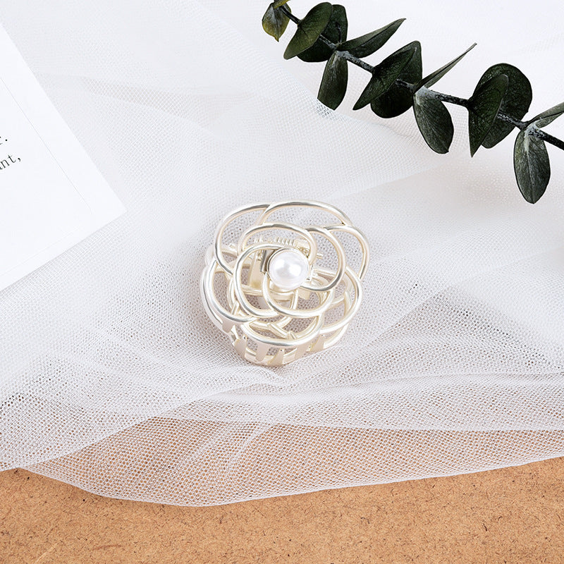 Elegant Petal-Style Hair Clip Stornfield