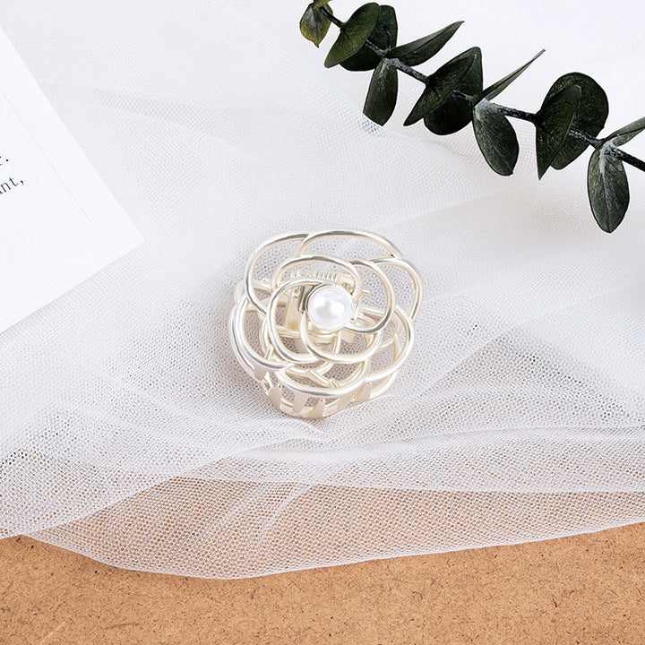 Elegant Petal-Style Hair Clip Stornfield