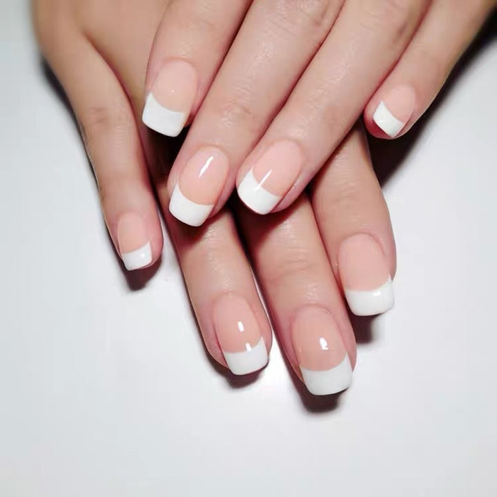 Fashionable butterfly design artificial nails Stornfield