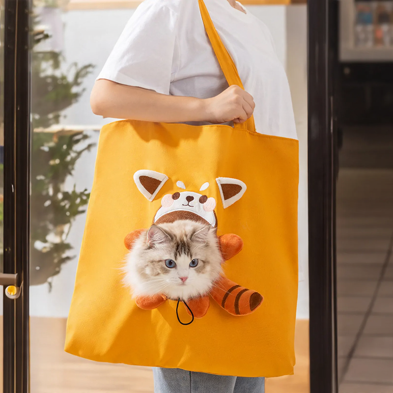 Pet transport bag made of canvas with animal motif