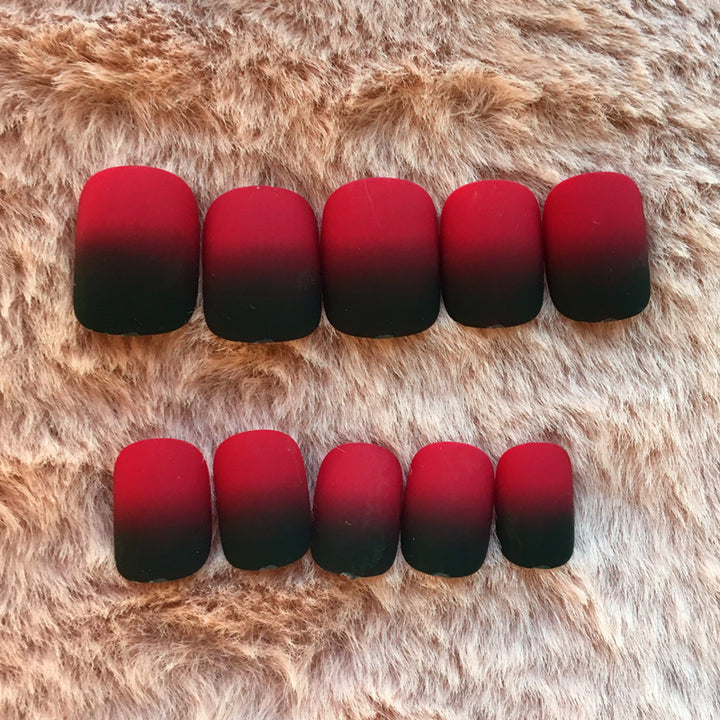 Artificial nails with elegant ombre effect Stornfield