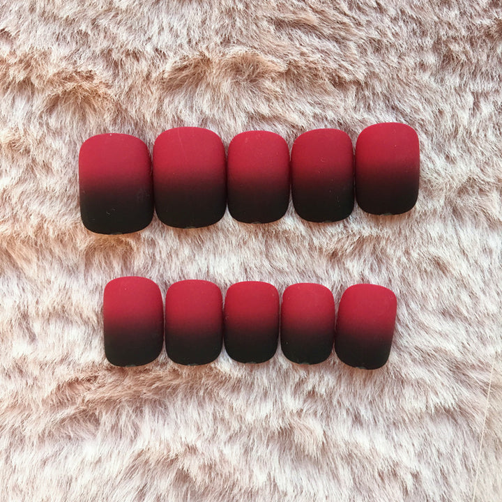 Artificial nails with elegant ombre effect Stornfield
