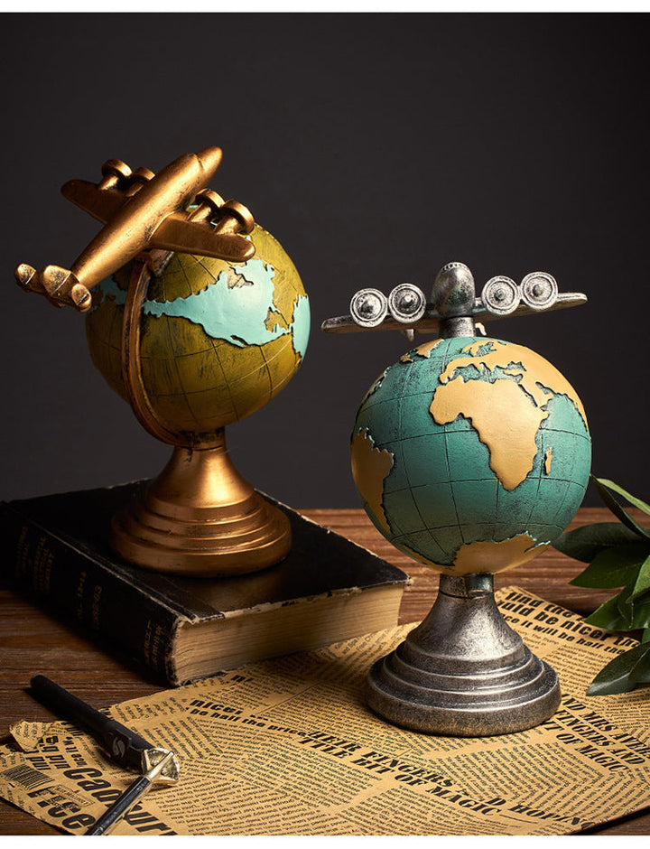 Retro Globe Clock | Stornfield
