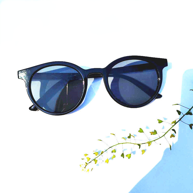 Vintage Inspired Round Frame Sunglasses Stornfield
