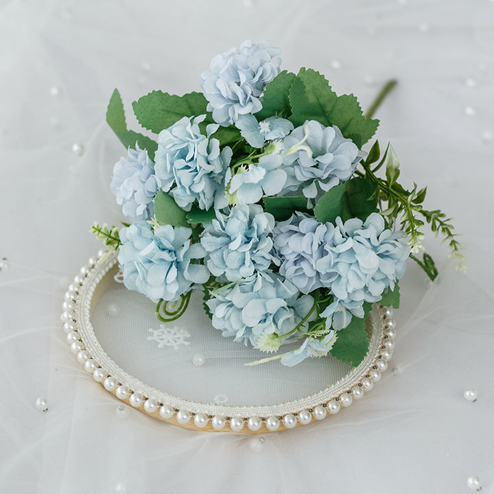 Elegant Floral Arrangement  1790318260