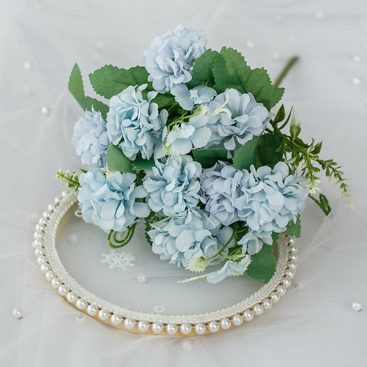 Elegant Floral Arrangement  1790318260