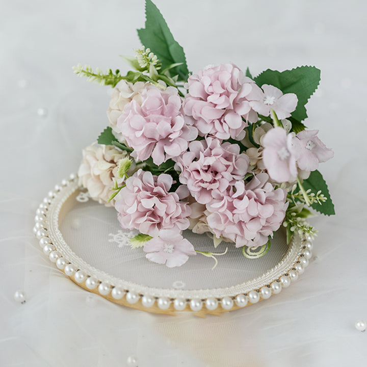 Elegant Floral Arrangement  1790318260