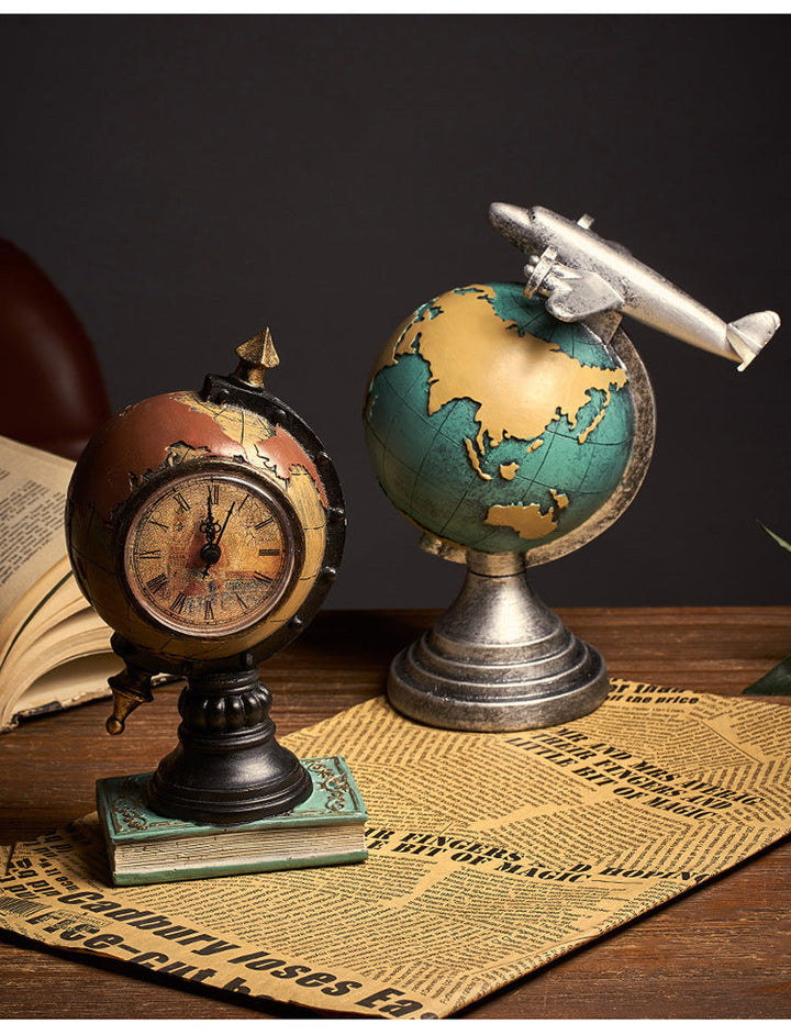 Retro Globe Clock | Stornfield