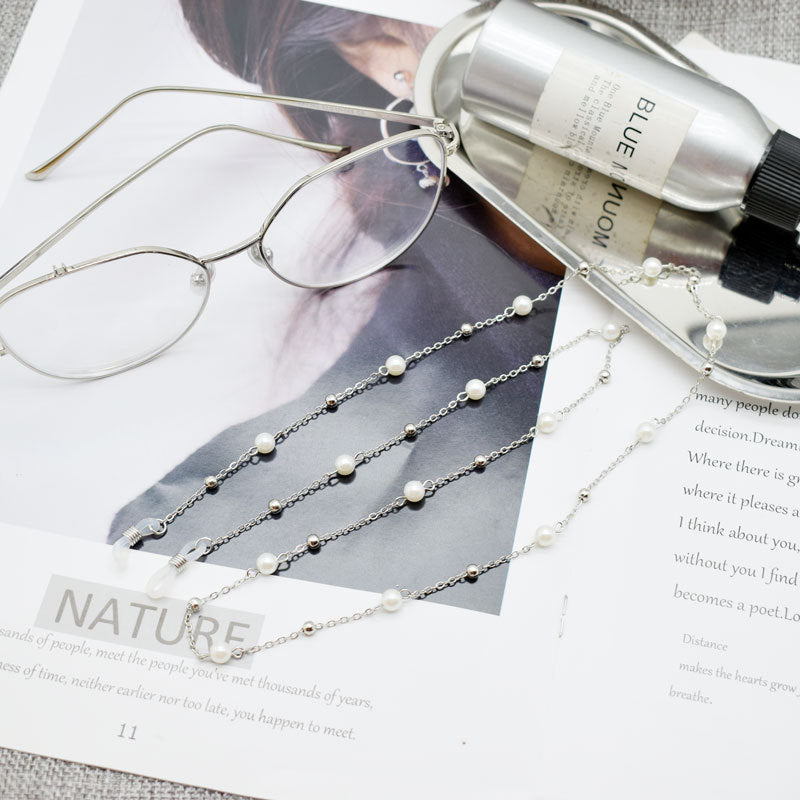 Delicate Pearl-Linked Eyewear Chain Stornfield