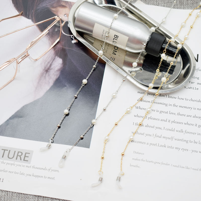 Delicate Pearl-Linked Eyewear Chain Stornfield