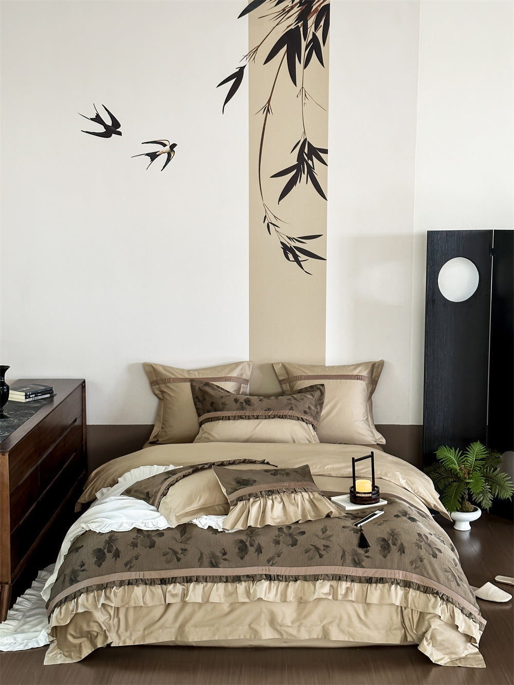 Classic cotton bedding set with floral embossing