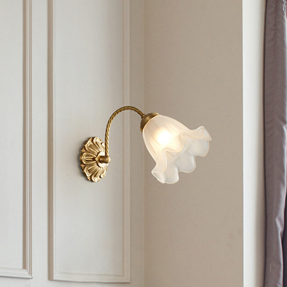 VintageGlow – Retro Glass Wall Light for Atmosphere | Stornfield