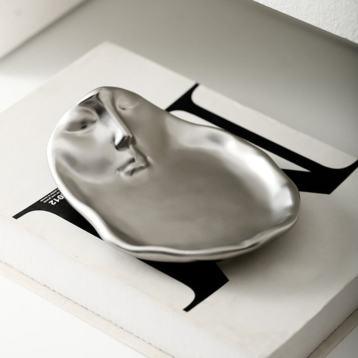 Stornfield | Kyssnades Face ceramic mug