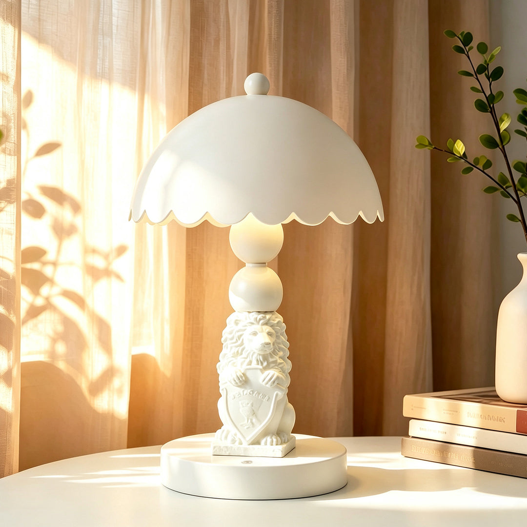White Lion Table Lamp in European Style