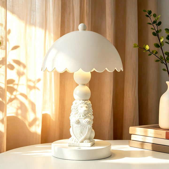 White Lion Table Lamp in European Style