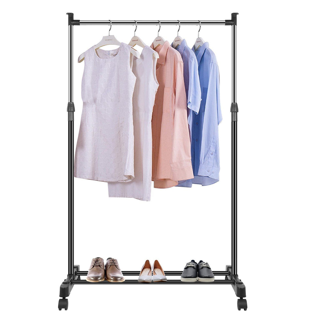 Stornfield | Height-adjustable garment rack with 15 kg/33 lbs capacity.