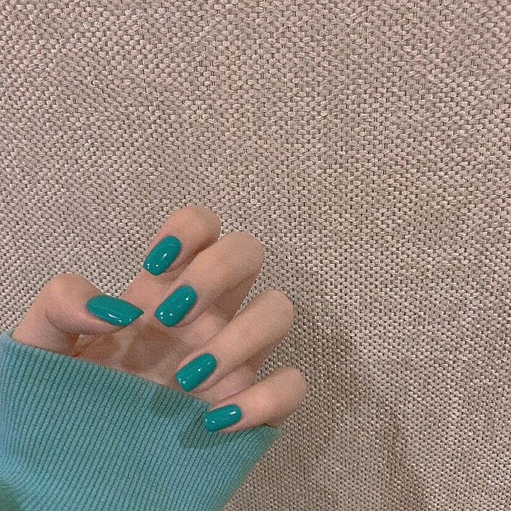Artificial nail extensions with modern design Stornfield
