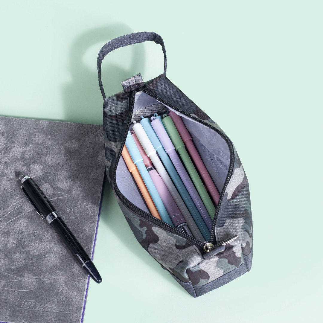 Camo Print Multi-Compartment Utility Pouch