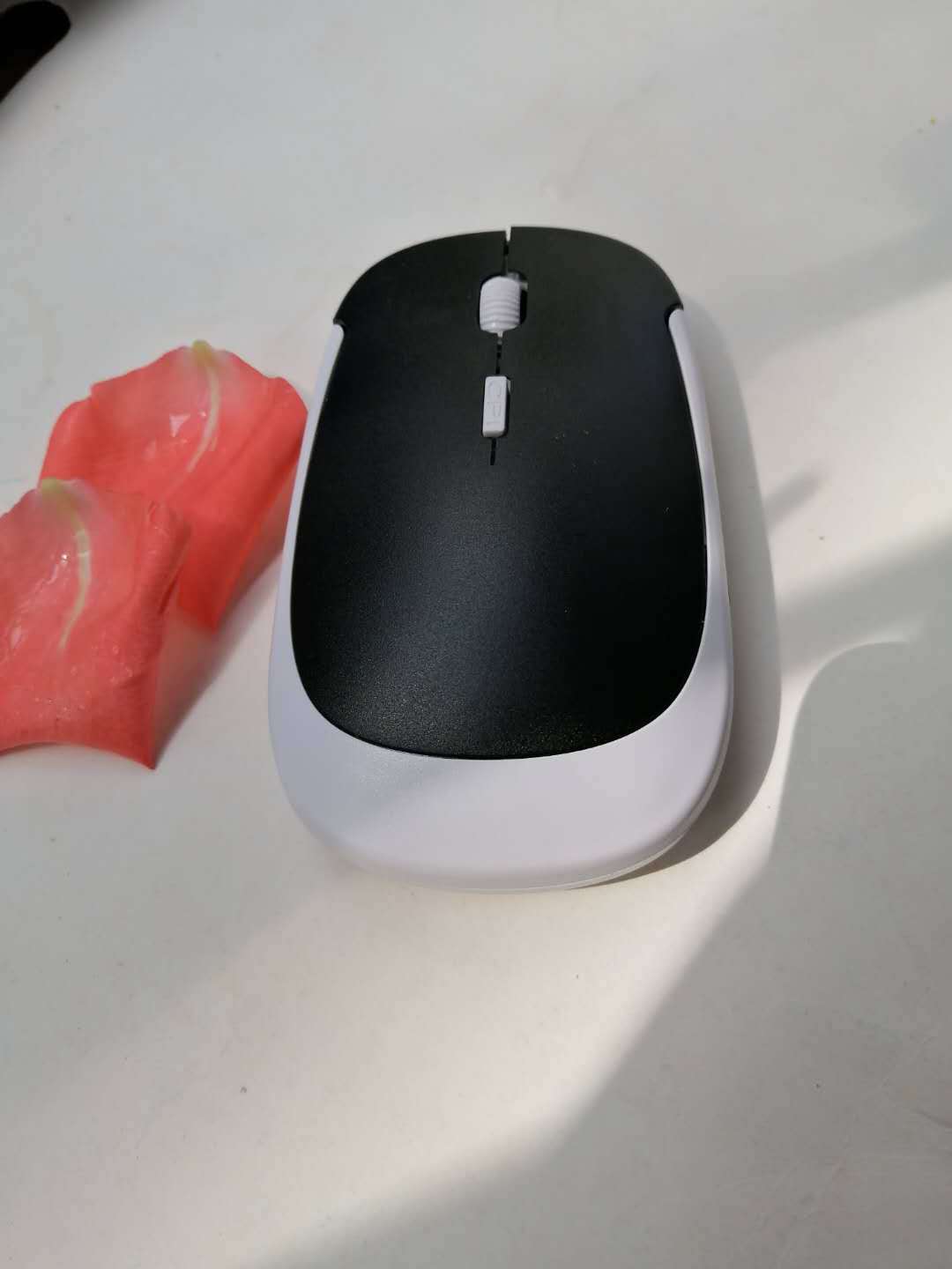 Ergonomic Wireless Mouse Stornfield