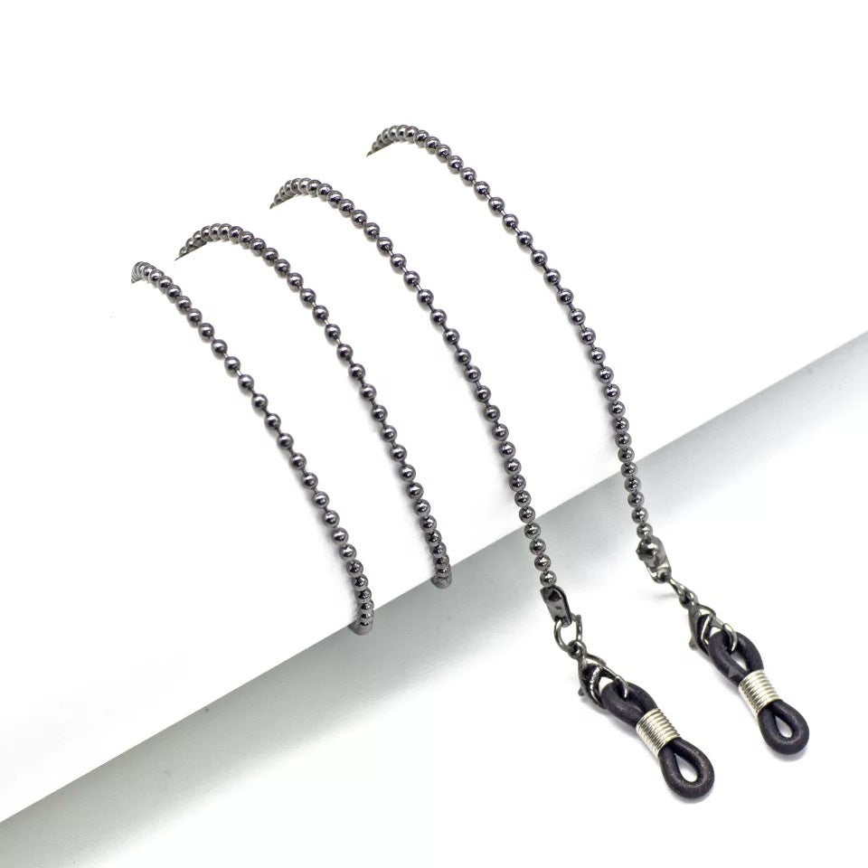 Elegant Beaded Eyewear Chain Stornfield