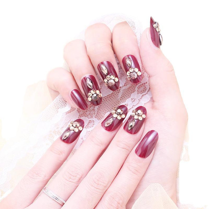 Artificial nails with delicate floral decorations Stornfield