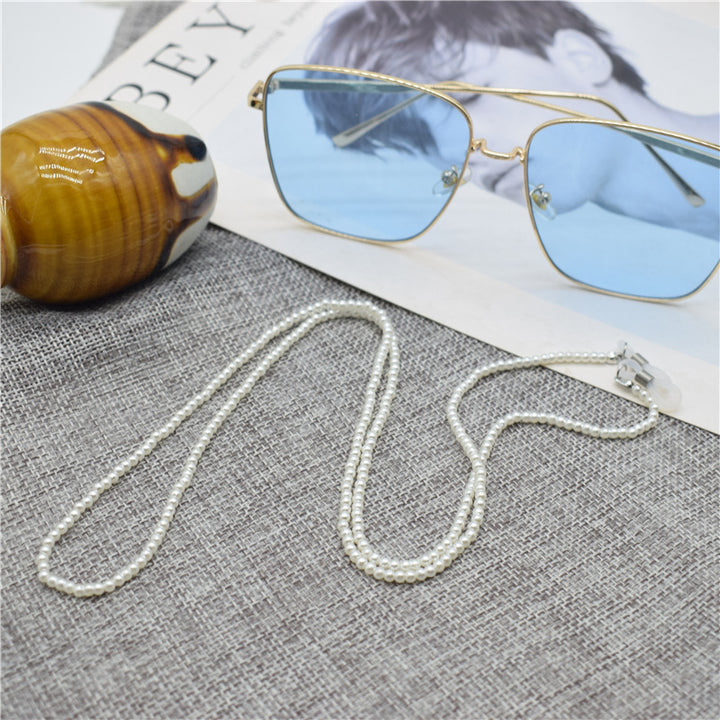 Elegant Pearl Eyewear Chain Stornfield