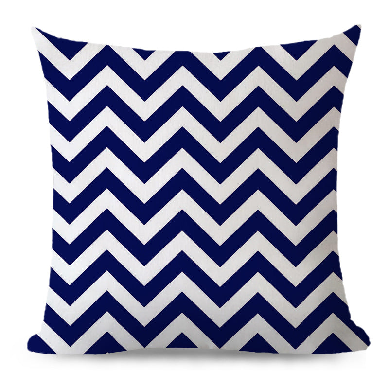 Decorative cushion with zigzag pattern from