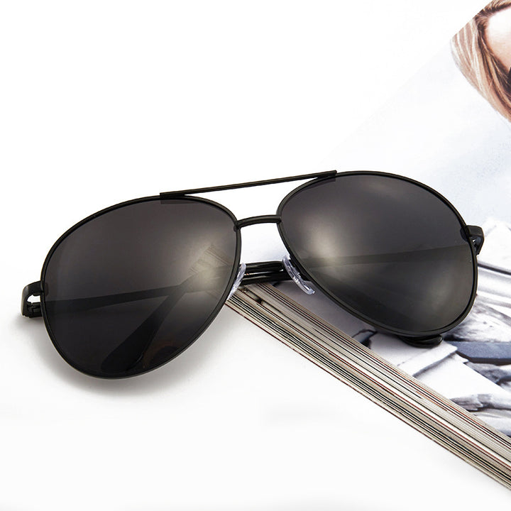 Fashionable aviator sunglasses Stornfield