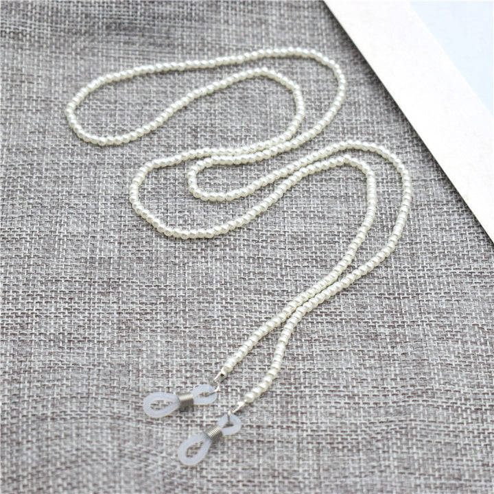 Elegant Pearl Eyewear Chain Stornfield