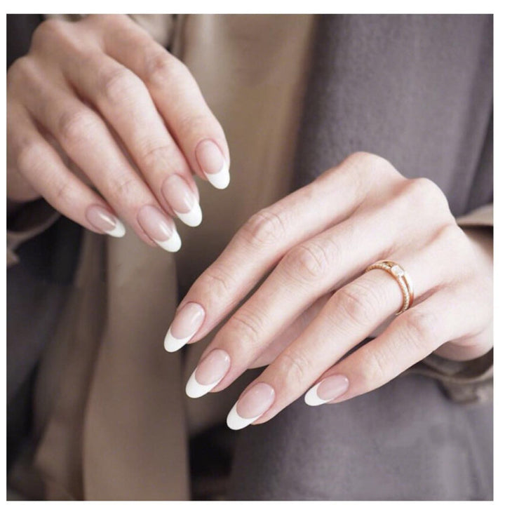 High-quality artificial nails in classic French Tip design Stornfield