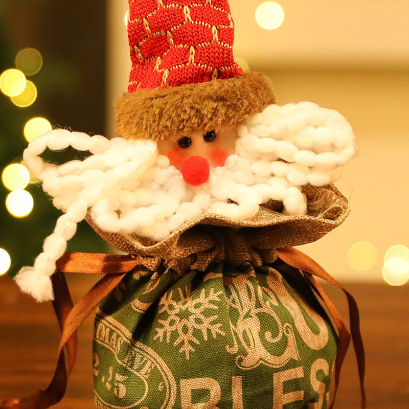 Decorative Christmas gift wrapping Stornfield