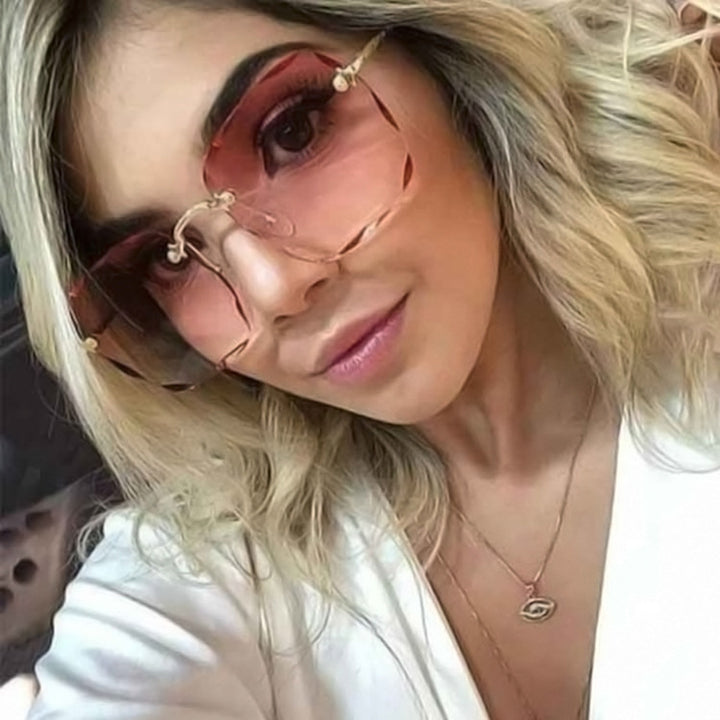 Women's trendy square sunglasses with luxurious metal frame Stornfield