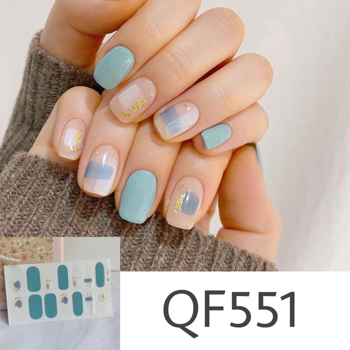 Artificial nail art with star design Stornfield