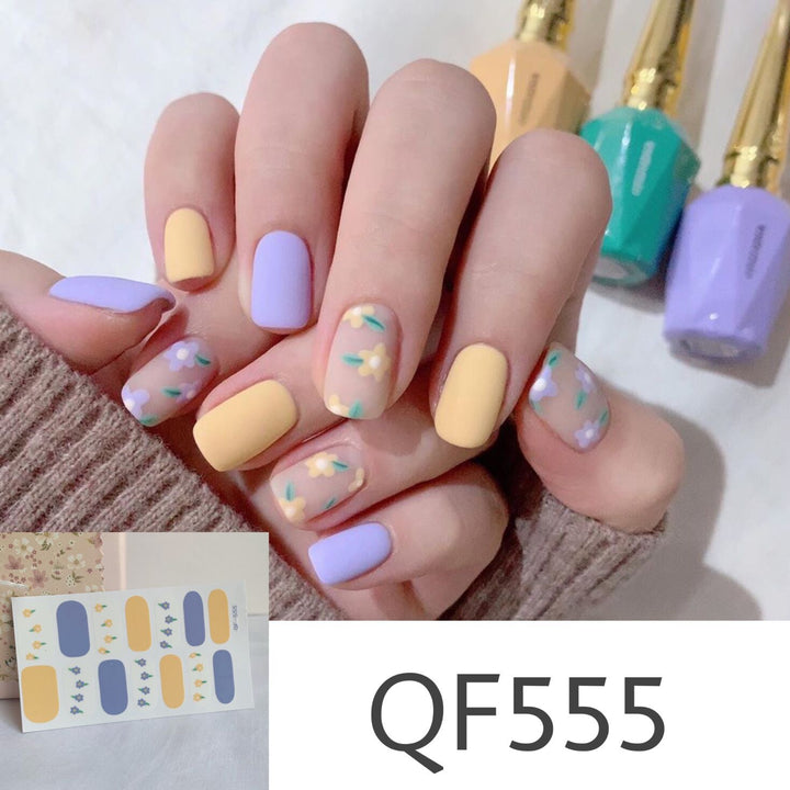 Artificial nail art with star design Stornfield