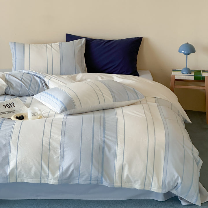 Striped cotton bedding, yarn-dyed