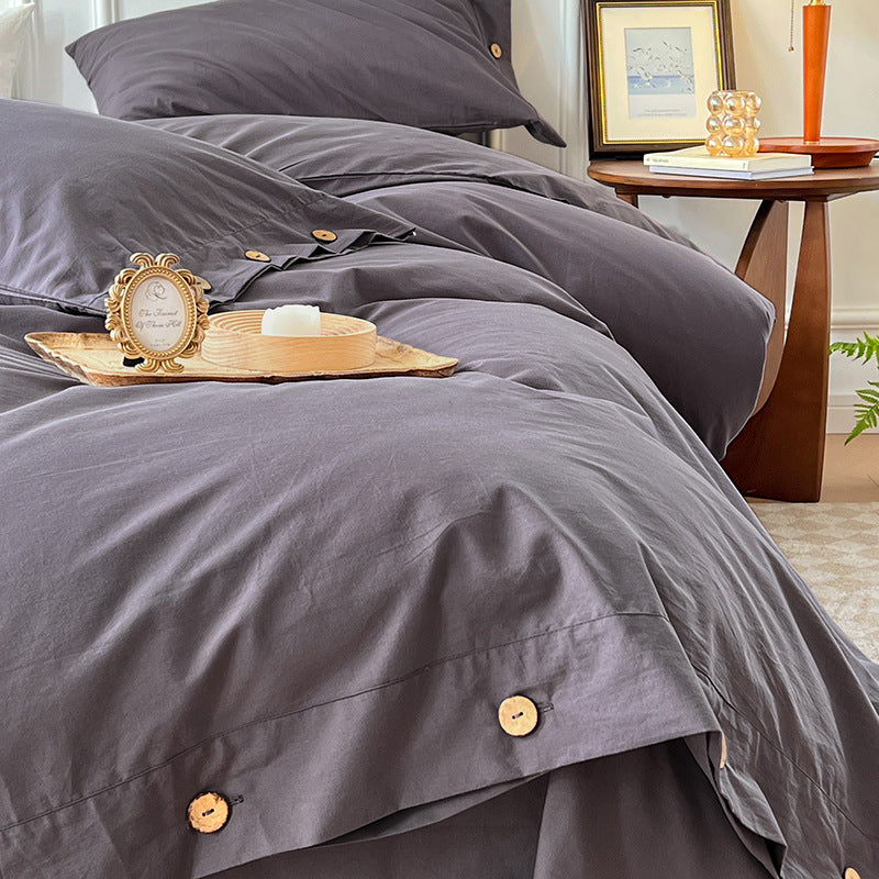 Duvet cover set made of washed cotton with button closure