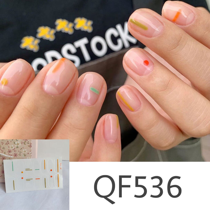 Artificial nail art with star design Stornfield