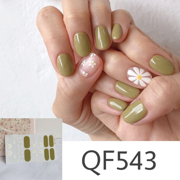 Artificial nail art with star design Stornfield