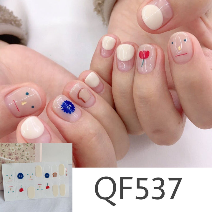 Artificial nail art with star design Stornfield