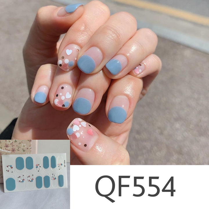Artificial nail art with star design Stornfield