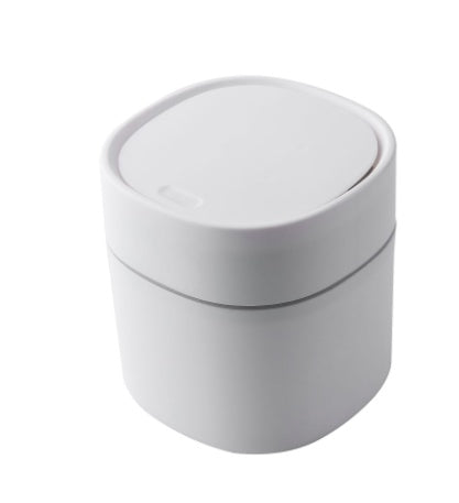 Cute, girl-inspired trash can with lid. | Stornfield