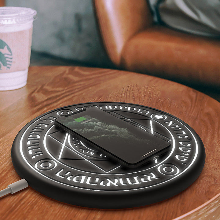 Stornfield | Fast Wireless Charger for Mobile Phones